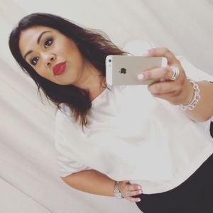 Meet your Posher, Yenny